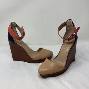 BCBG Max Azria Sz 9.5 Ma-Dame Leather Wedge